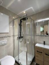  Studio meubl  Montluon