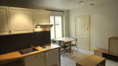 renting Studio Furnished à Montluçon