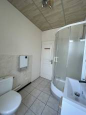 cherche Studio non meubl  Montluon